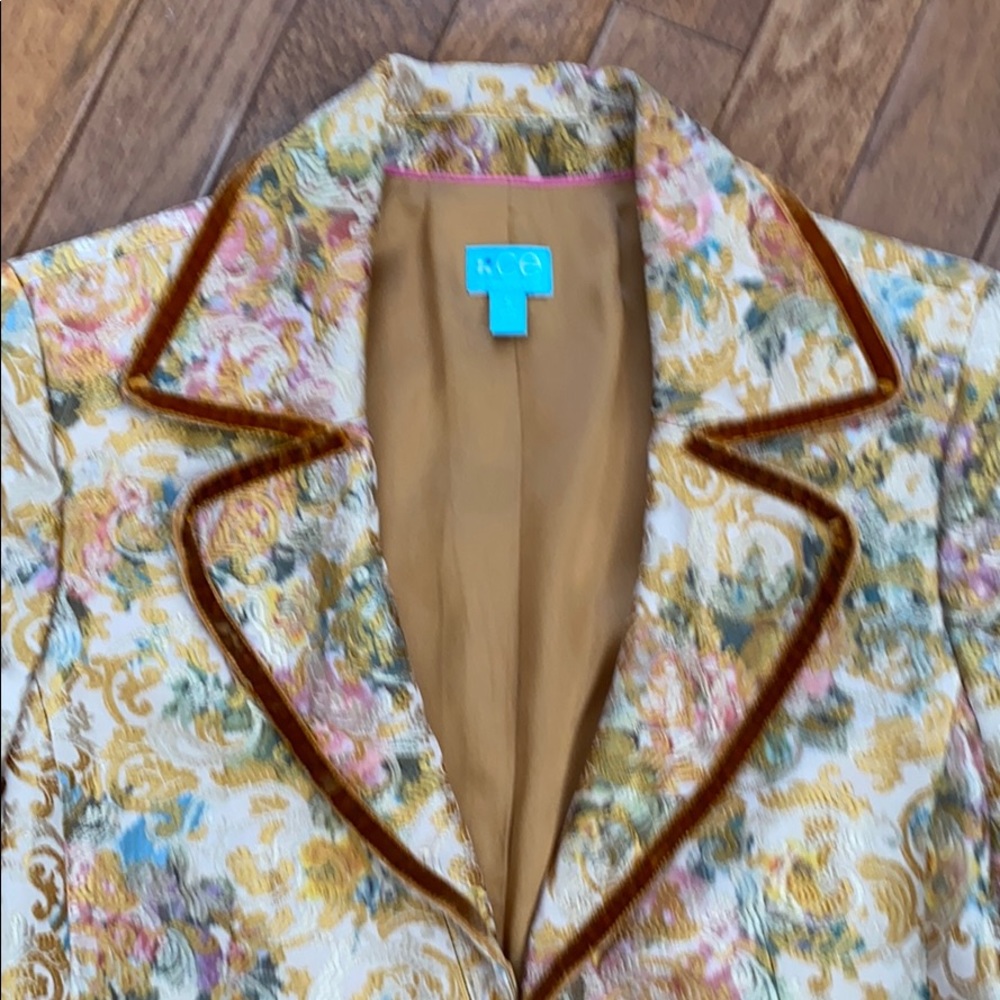 CE Jacket - Picture 3 of 8